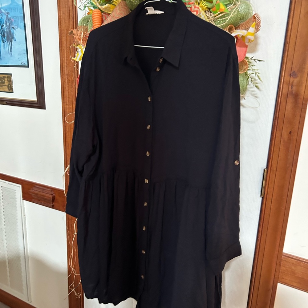 H and M plus size XXL black button down dress